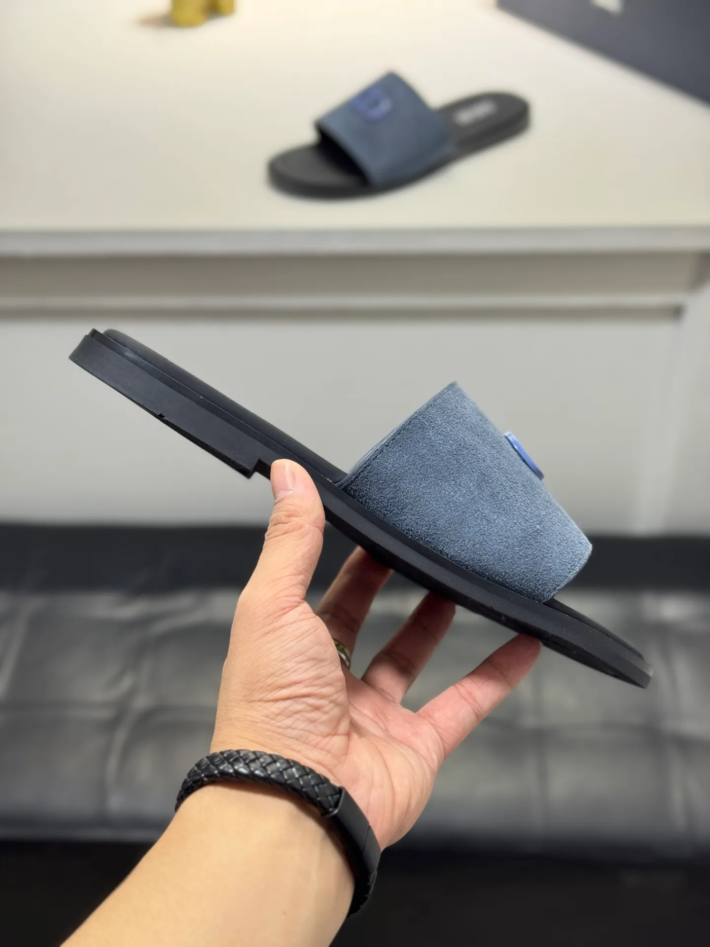 Men's men's shoes 💰320 [New style] 🦇🦇𝐂𝐡𝐫𝐢𝐬𝐭𝐢𝐚𝐧 𝐃𝐢𝐨𝐫 Dior slippers - the latest hot sandals, classic sandals, original replicas, super durable and versatile, cowhide leather with hardware accessories, very comfortable on the feet Look slim and white. Original molded outsole size: 38-44 (.45. Customized